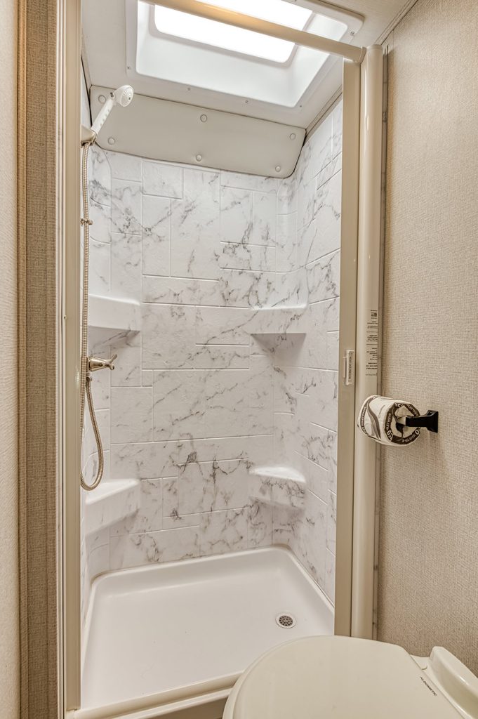 El Monte RV Class C Small-Interior_bathroom_shower