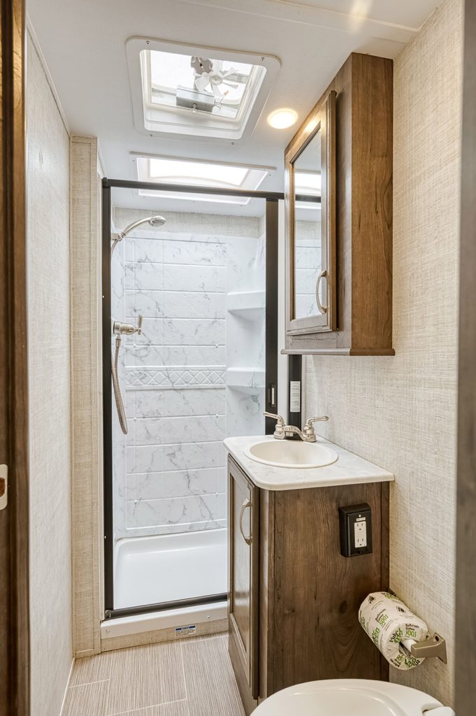 El Monte RV Class C Small-Interior_bathroom_vertical