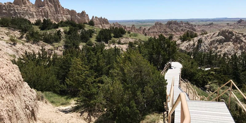 Cliff-Shelf-Nature-Trail